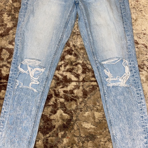 American Eagle Ripped Mom Jeans - Picture 5 of 7